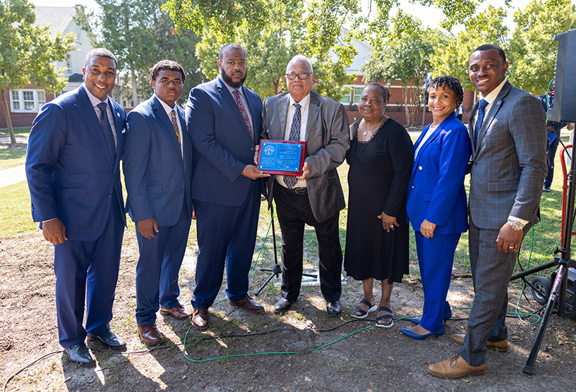 Chancellor with Cromartie Family