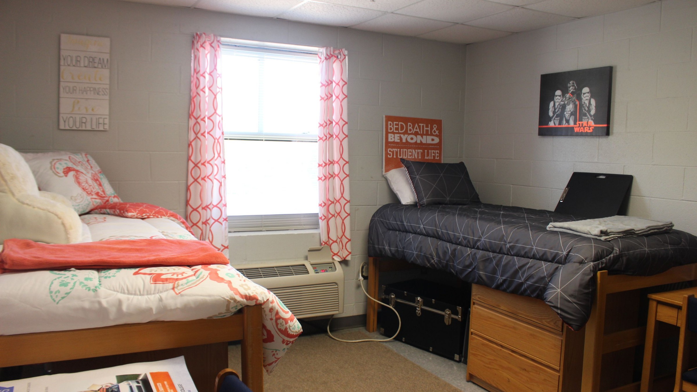 Hackley Honors Hall - Bedroom