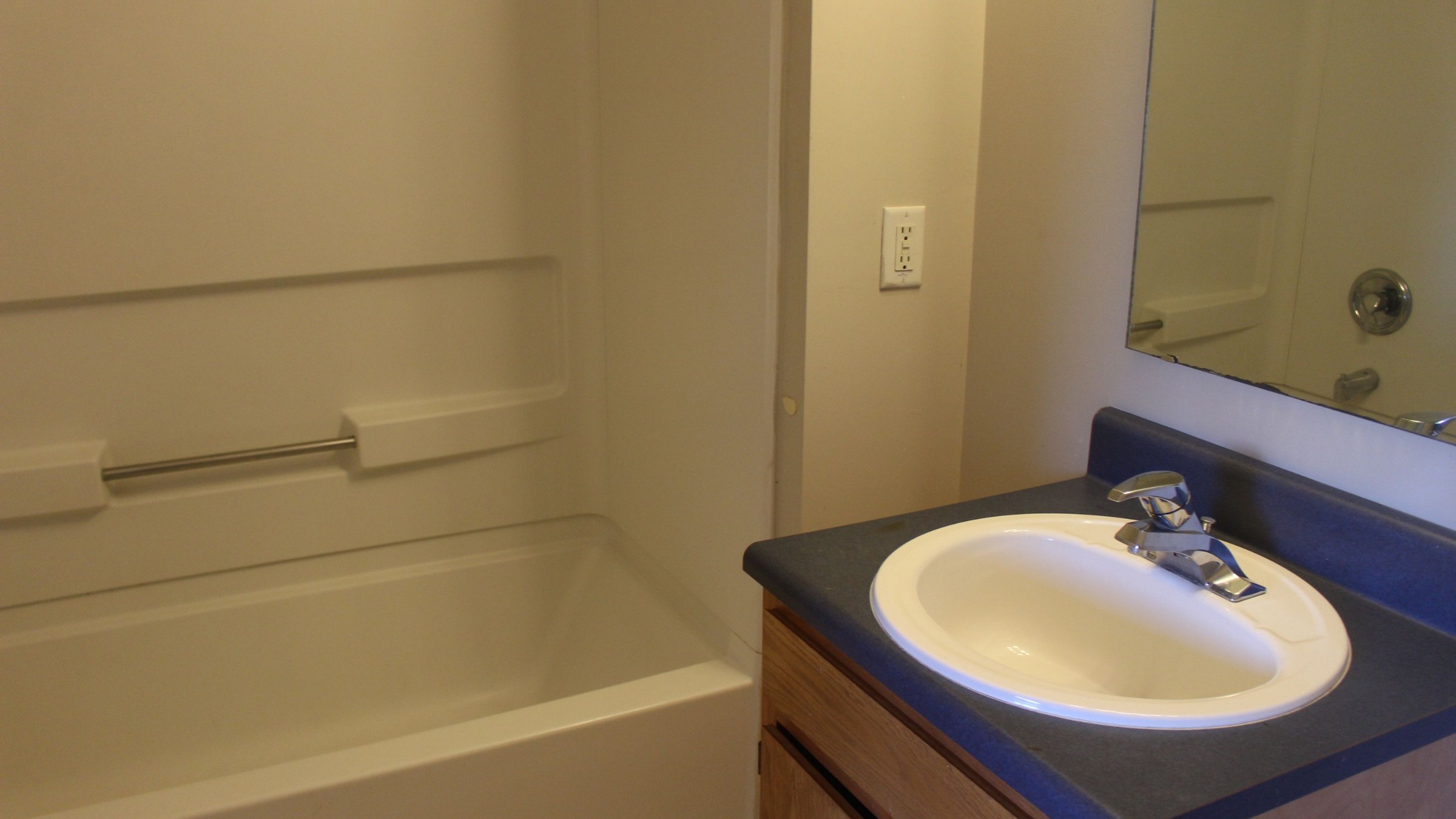 University Place Apartments - Bathroom